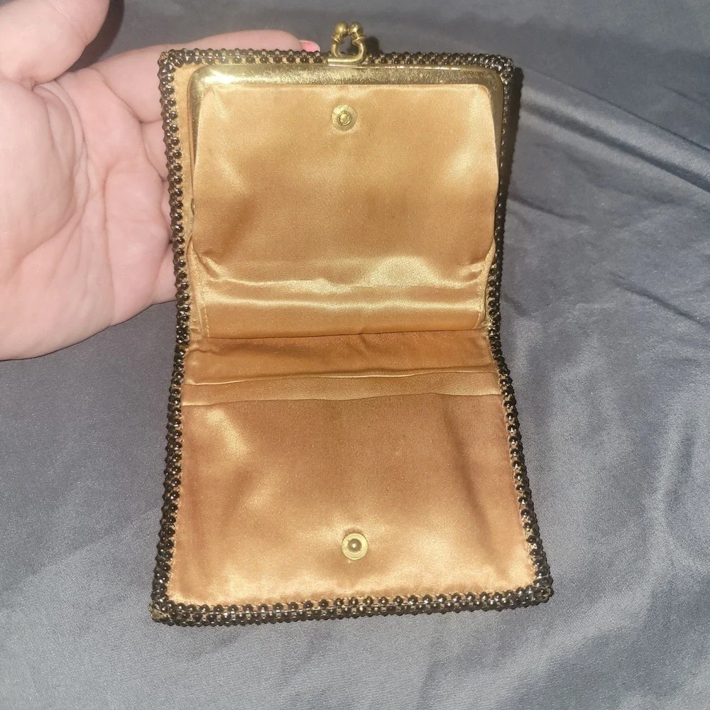 Vintage Whiting And Davis Black Gold Mesh Wallet Kiss Lock Snap Coin Purse